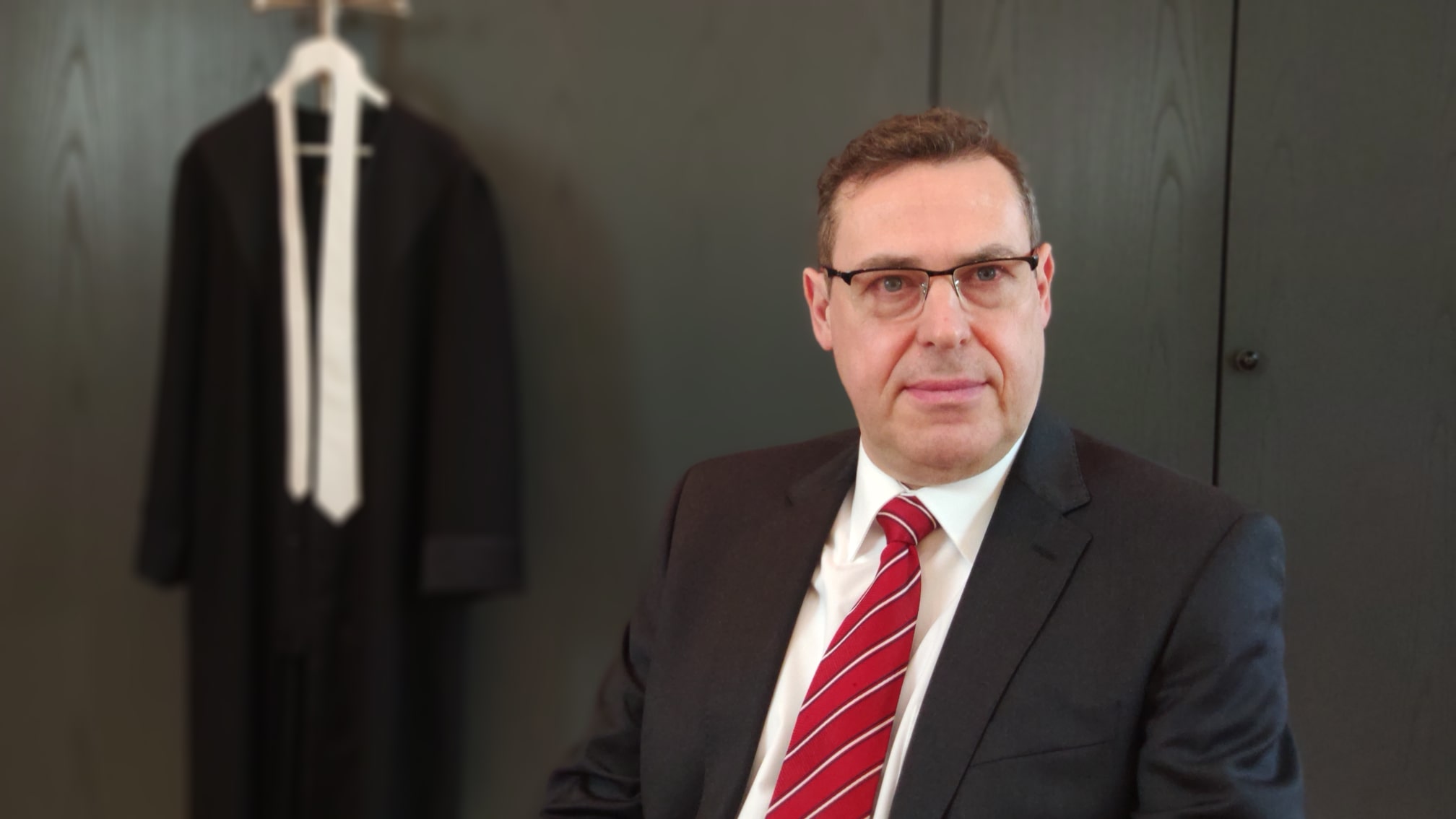 Rechtsanwalt Dr. Martin Bartmann - Fachanwalt für Arbeitsrecht- Fachanwalt für Handels- und Gesellschaftsrecht - Regensburg